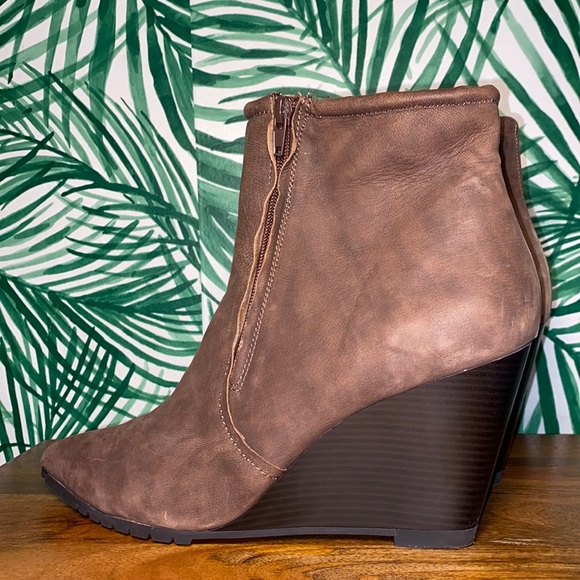 H By Halston Soft Brown Leather Wedge Ankle Boots Women’s 12 M - Picture 4 of 11